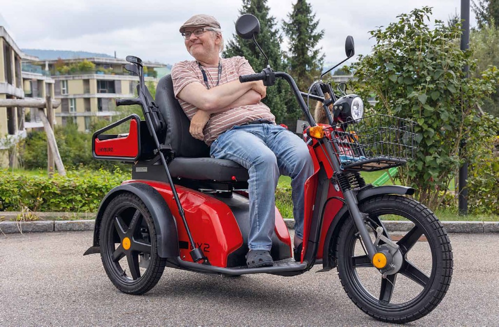 Sans le scooter électrique, je serais démuni - La FSCMA – Votre conseillère et prestataire de services indépendante pour les moyens auxiliaires en Suisse 2