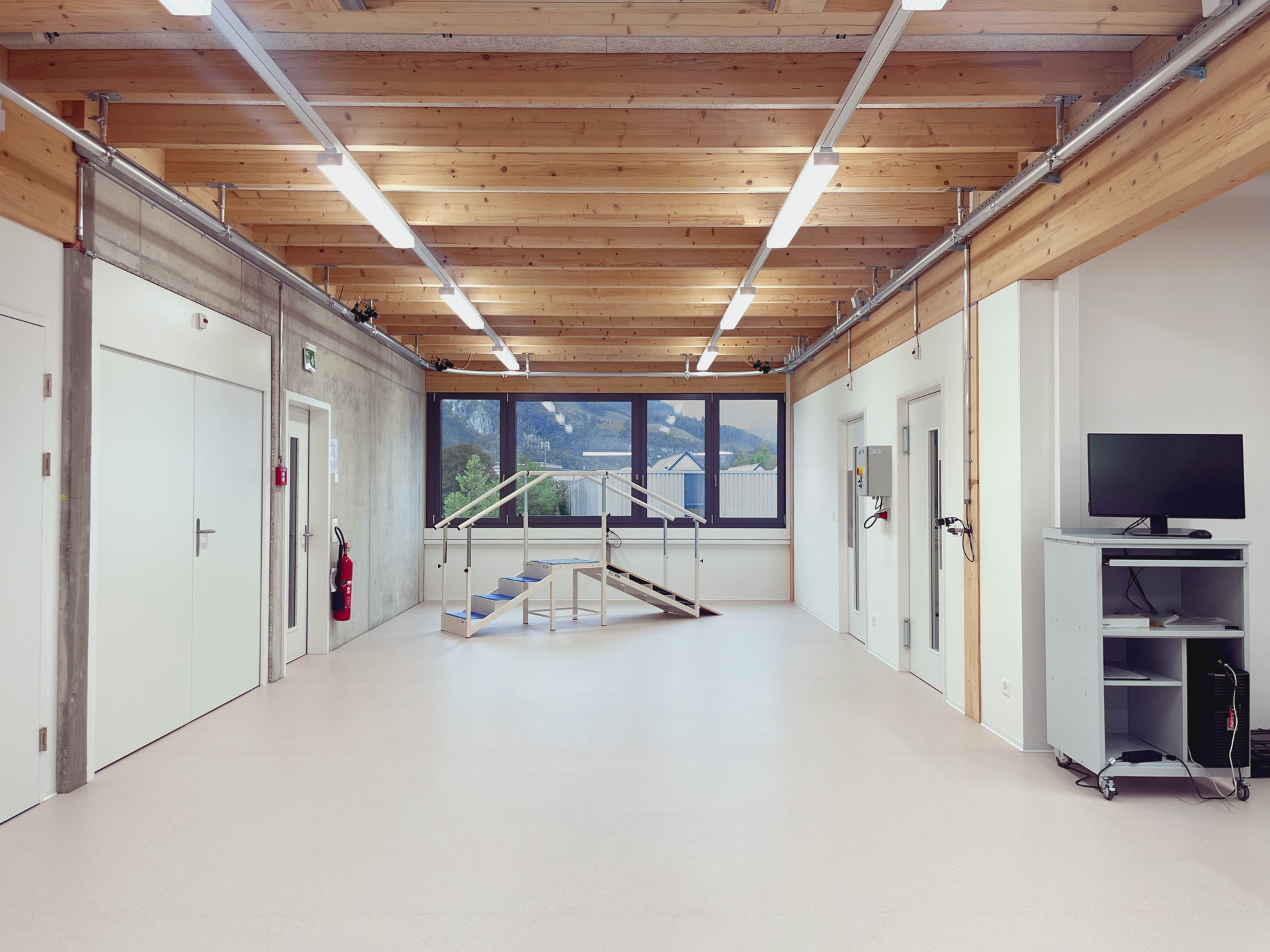 [Titel] - Die SAHB – Ihre unabhängige Beraterin und Dienstleisterin für Hilfsmittel in der Schweiz 16