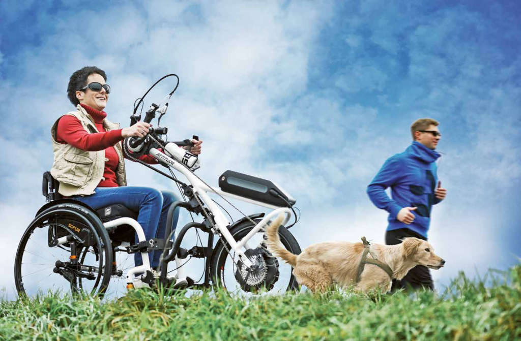 Mobilità nella vita quotidiana con una malattia progressiva - La FSCMA – la tua consulente e fornitrice indipendente di mezzi ausiliari in Svizzera 5